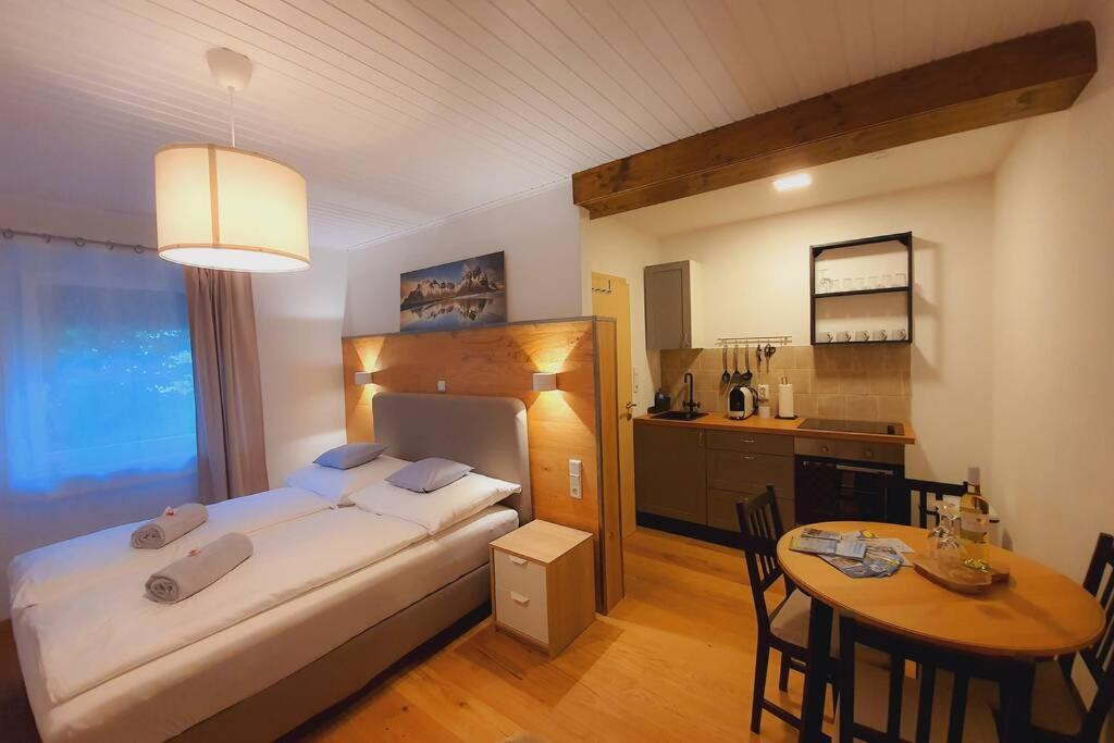 Tiny Kozma Apartment Bodensdorf Dış mekan fotoğraf